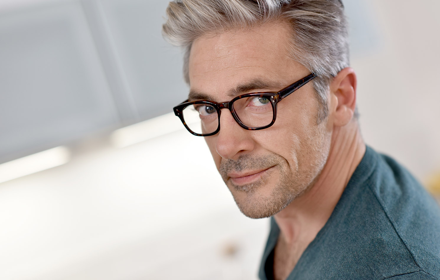 Aspheric spectacle lenses